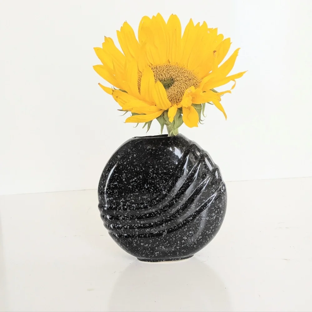 Vintage Round Vase with 80s Art Deco Revival Style, Black with Gray White Speckl